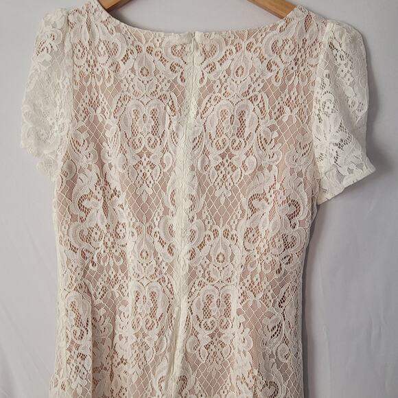 BB Dakota- Cream Lace Dress- NWT- Size 8 - Picture 6 of 9